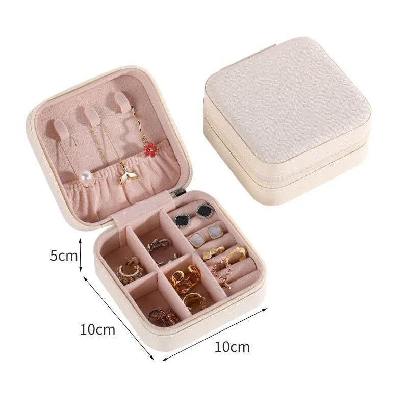 Personalized Bridesmaid Jewelry Case – Bachelorette & Wedding Gift